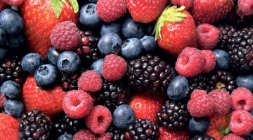 Eating Berries Have Eye-Opening Results On Diabetes