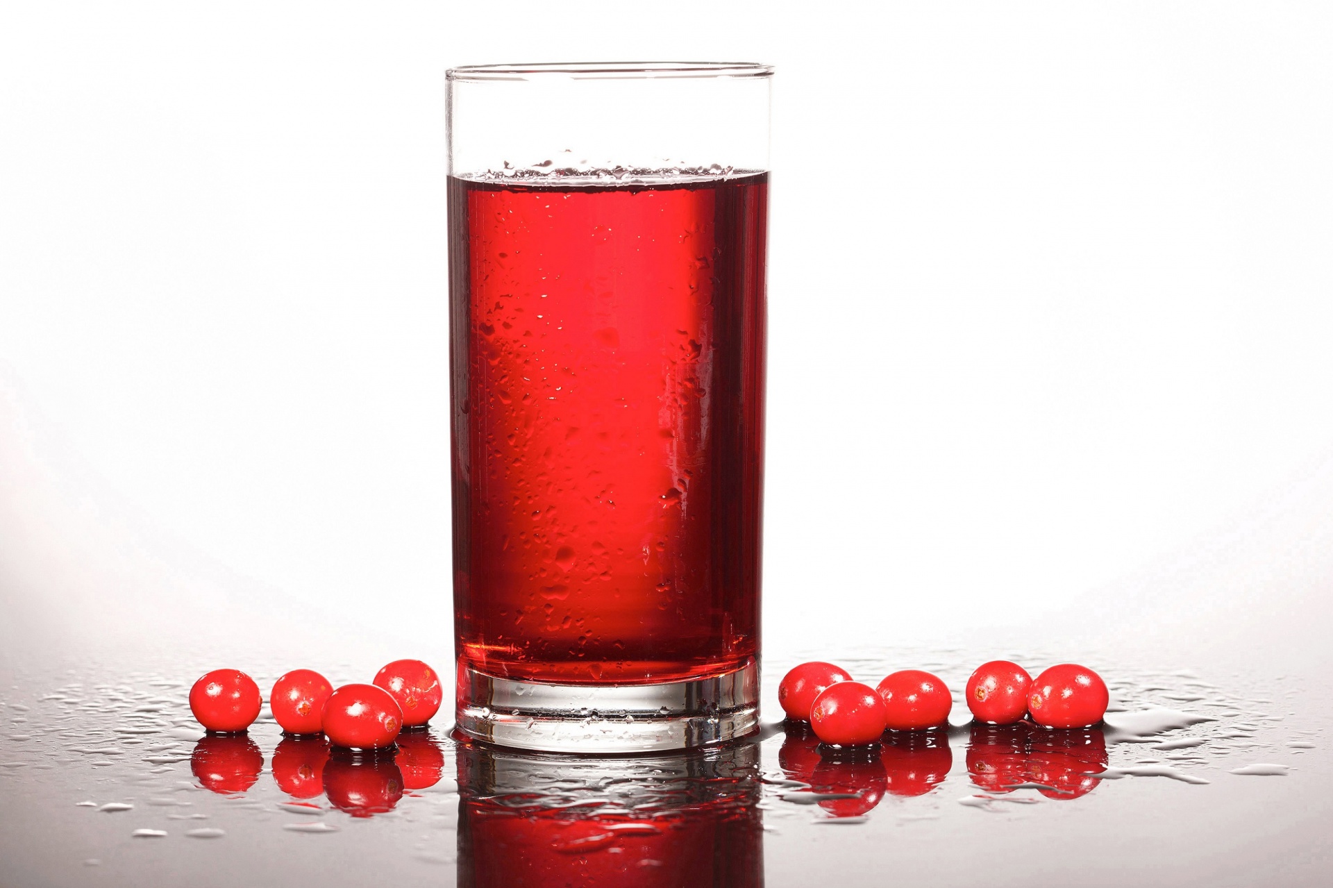 You ve Been Lied To: 7 Terrifying Facts About How Drinking Cranberry